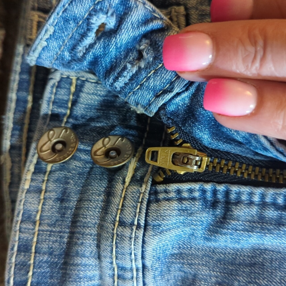 Size 8 Style&Co Bermuda Jean Shorts - Picture 3 of 8